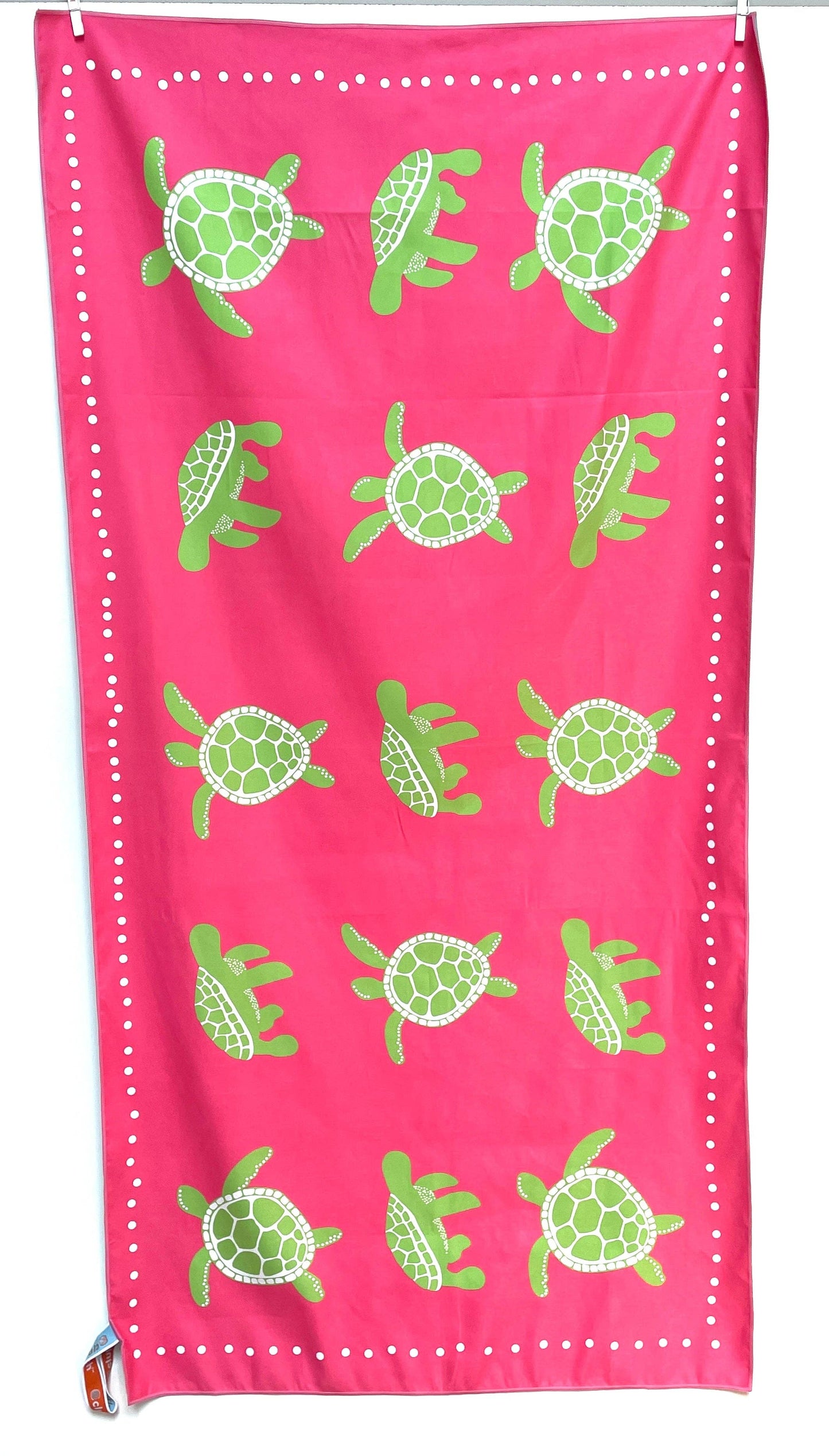 Sea Turtle Soirée quick dry towel